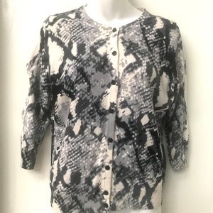 Ladies Cardigan Sweater Sz Small